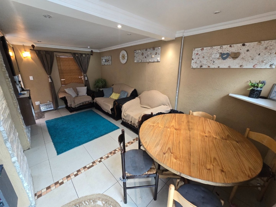 4 Bedroom Property for Sale in Portlands Western Cape